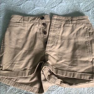 Urban Outfitters women’s cargo short shorts